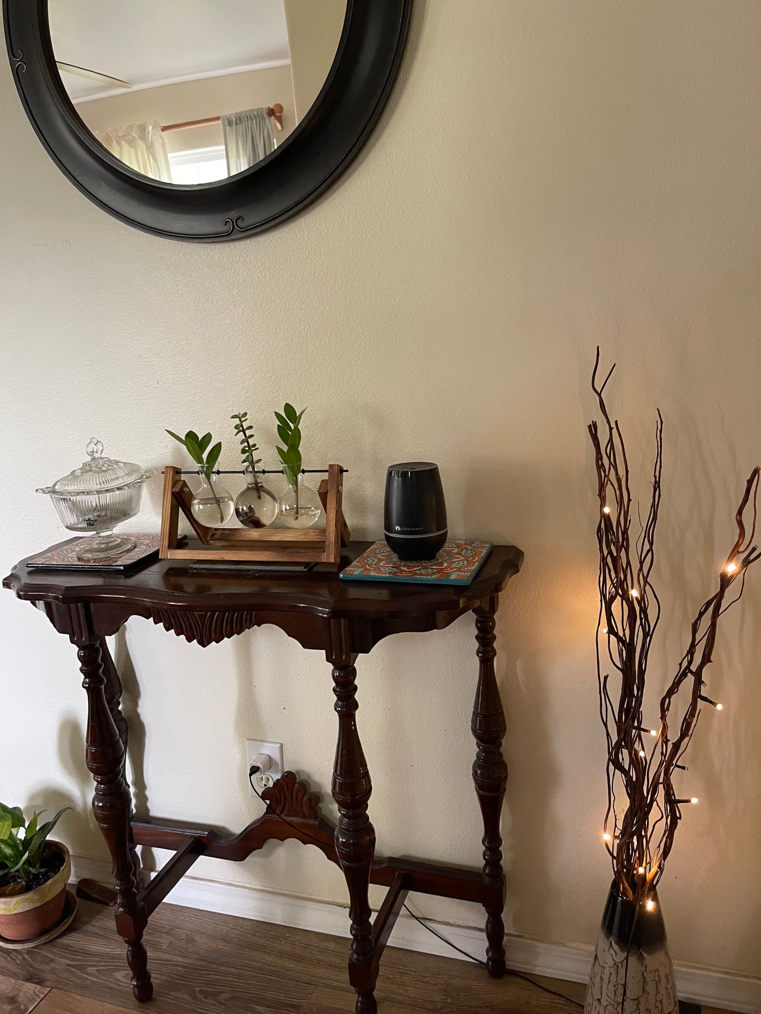 Sunflower Suite - Your Secret Garden - Image 2