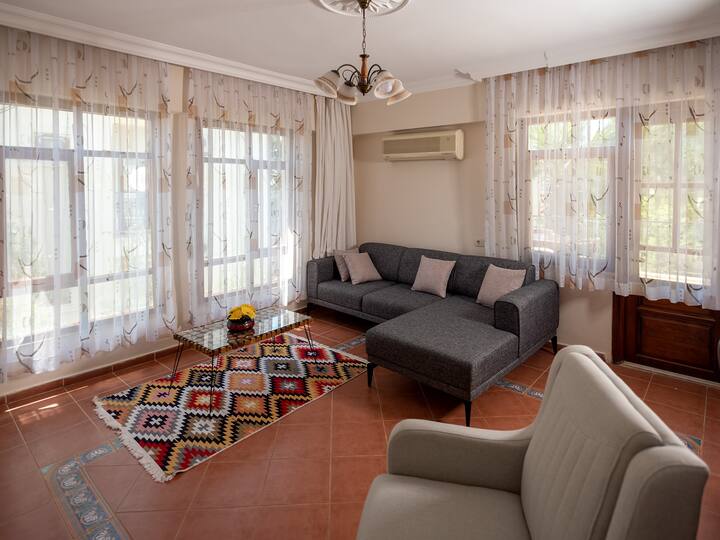 Kalkan Merkezde Deniz Manzaralı 2+1 Villa- Phellos - Kalkan