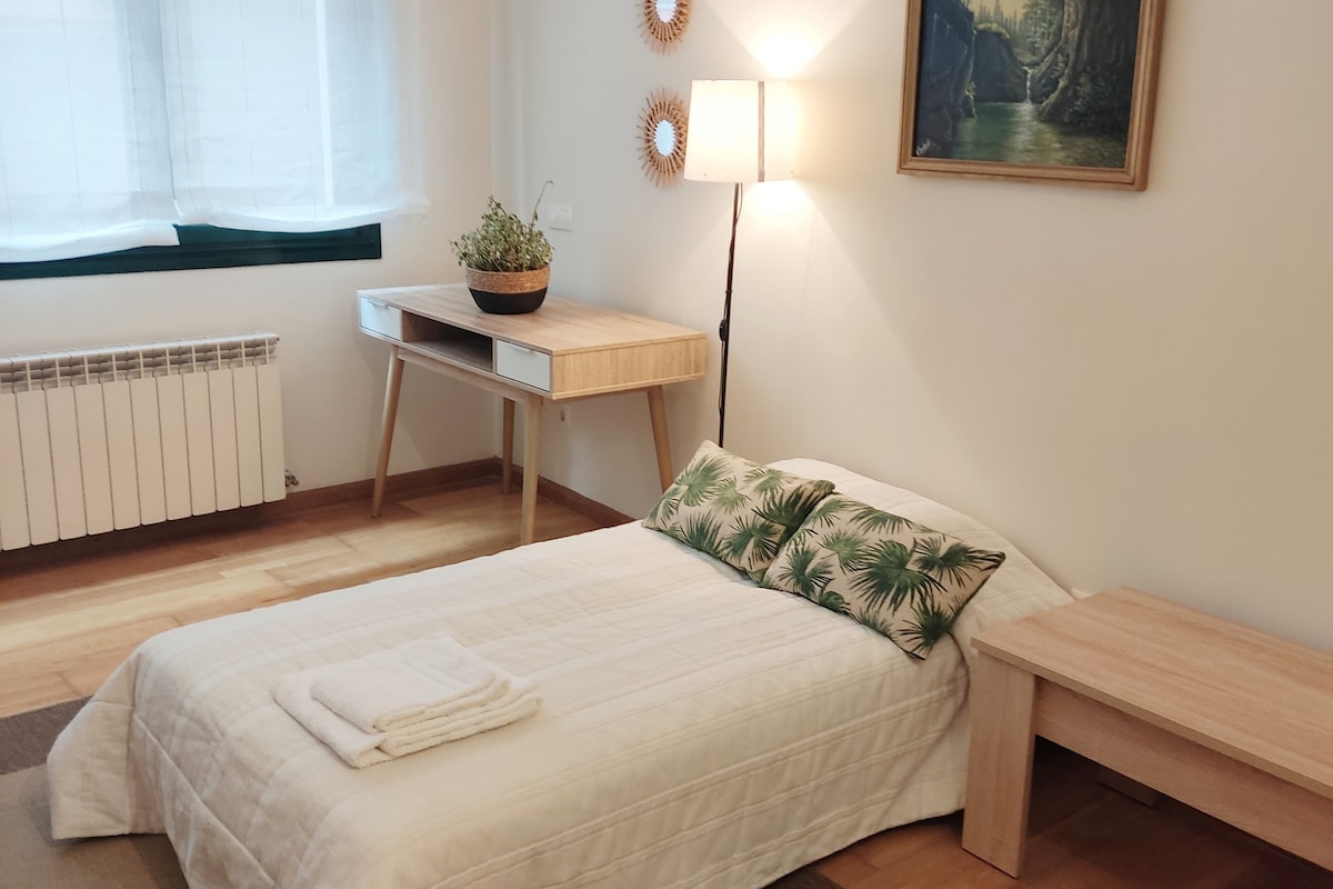 Kitanda cha sofa cha sebuleni