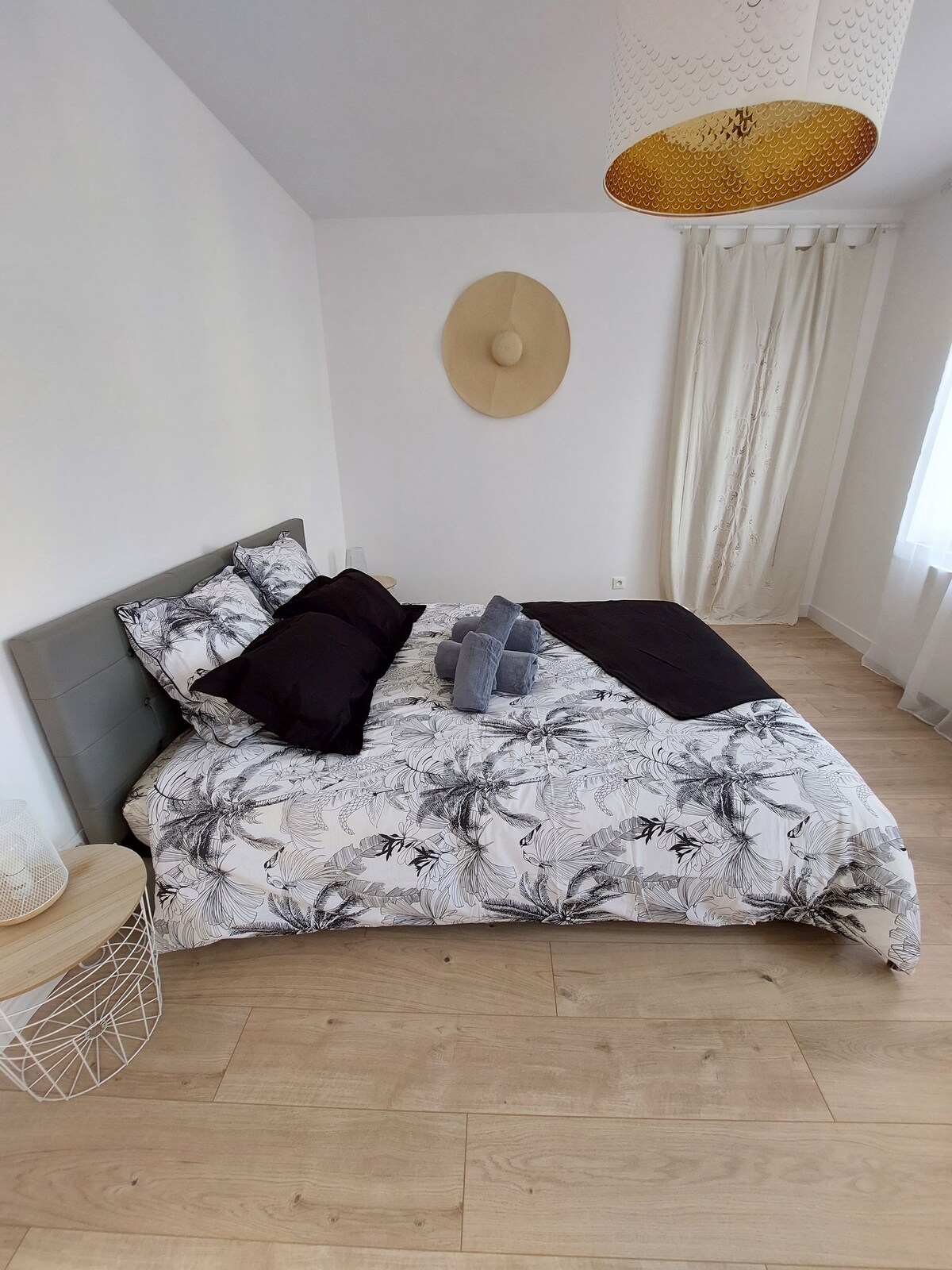 2号卧室© Rose_Besnard

以下是英文版： 
2号卧室© Rose_Besnard