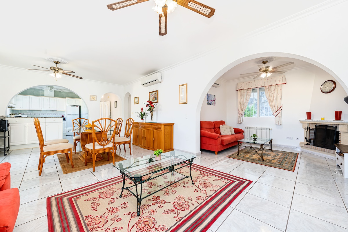 Annonce Airbnb populaire: Sunrise San Miguel Villa à San Miguel De Salinas