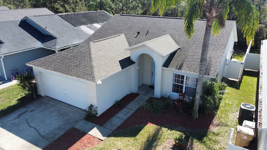 Vay-Cays managed Airbnb listing 2