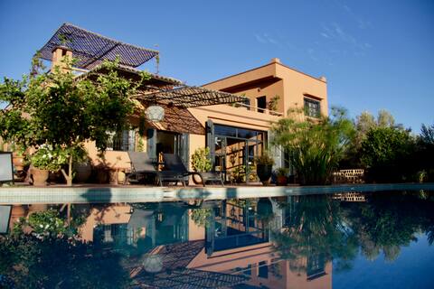 Oasis Forgotten Villa. Heated pool