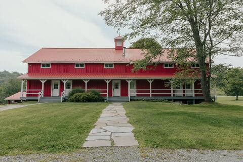 6 Barn suites each sleep 4 + Farm House w/ 3 BRs