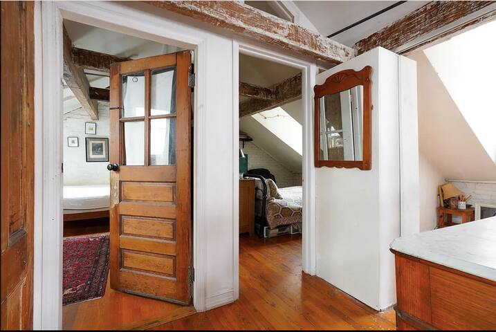 Greenwich Village Charm – 3 bdrms, Full Bath, A/C!
