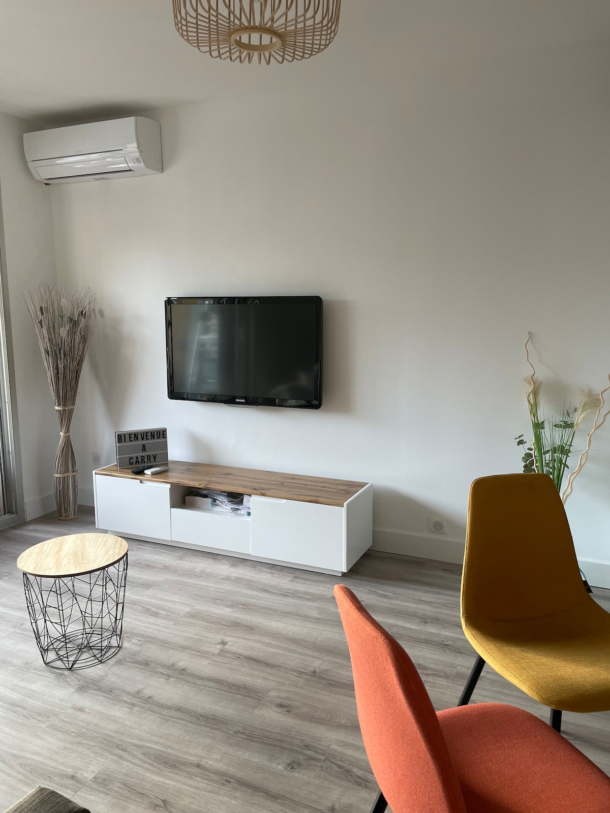 Top Airbnb: Sunny stay in a two-bedroom apartment in Carry-le-Rouet in Carry Le Rouet