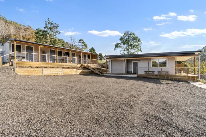 Nurses Quarters 4 ensuite cabins gallery image 2