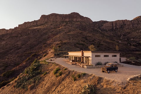 Top performing Airbnb: Agave House, Malibu in Los Angeles