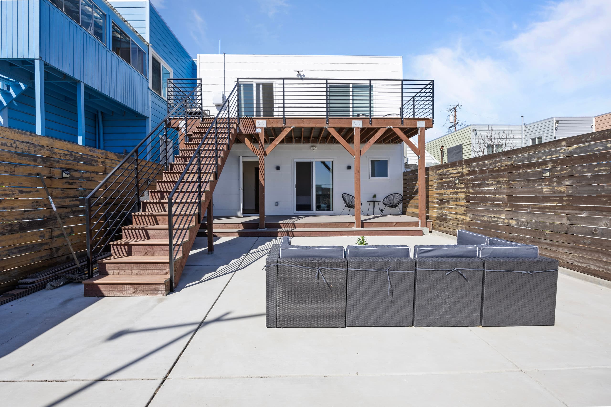 Newly Built Modern Luxurious Garden Suite - Image 8
