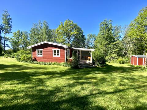Paradise cottage just outside Gränna