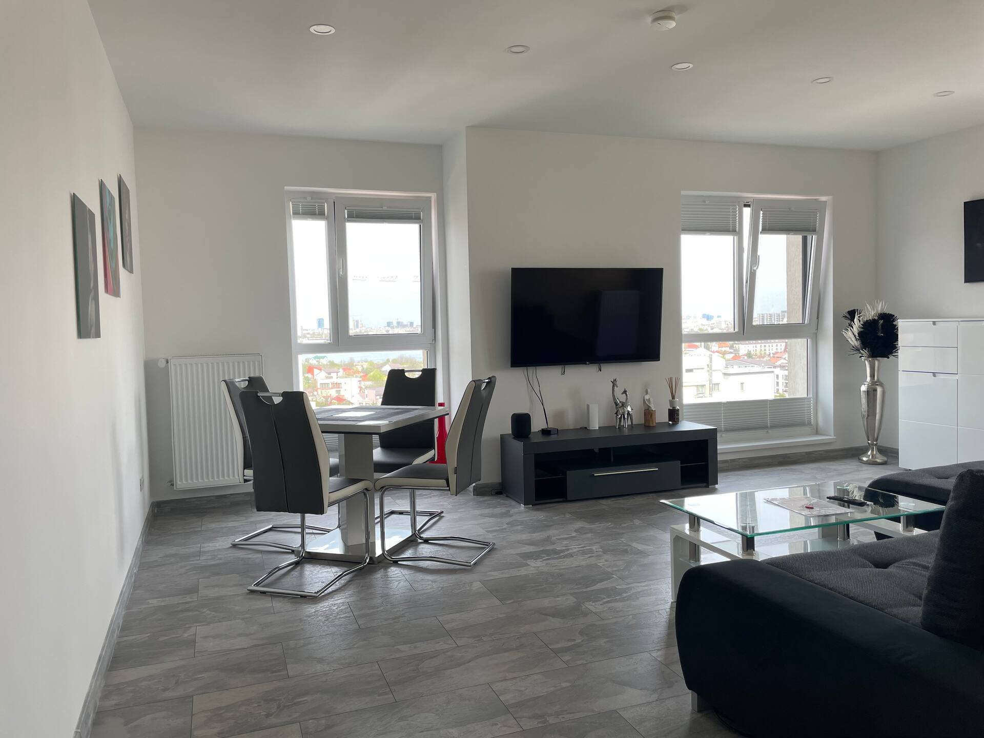 Lakeview 2 Room Penthouse Rooftop Terrace W15 — photo 2