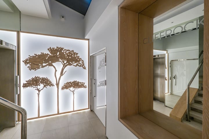 Beachfront Clifton Icon – Steadfast Collection gallery image 3