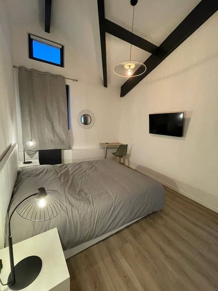 Dhoma e poshtme e gjumit