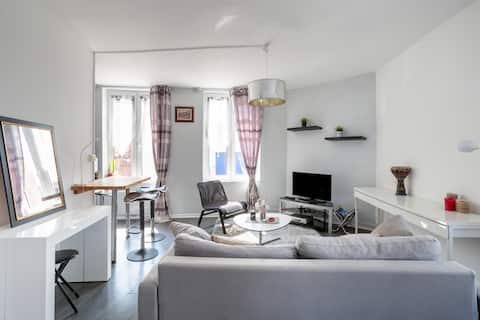 Propriété Airbnb réussie: Appartment 10 minutes to the old town à La Madeleine