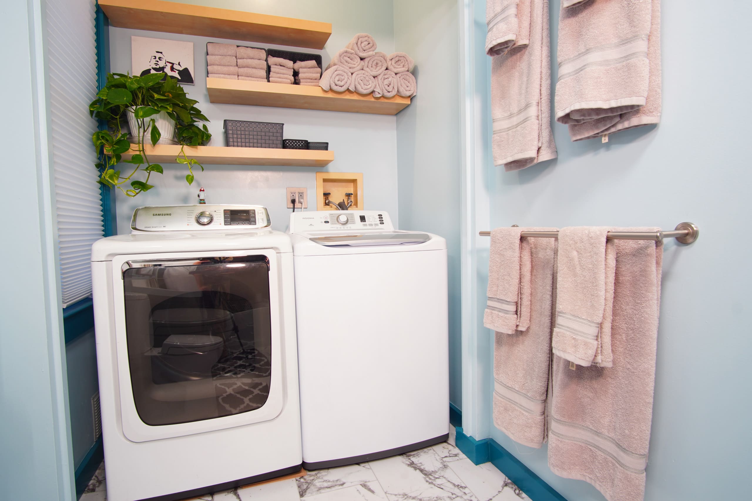 Home in San Francisco · ★4.96 · 3 bedrooms · 3 beds · 1 bath - Image 13