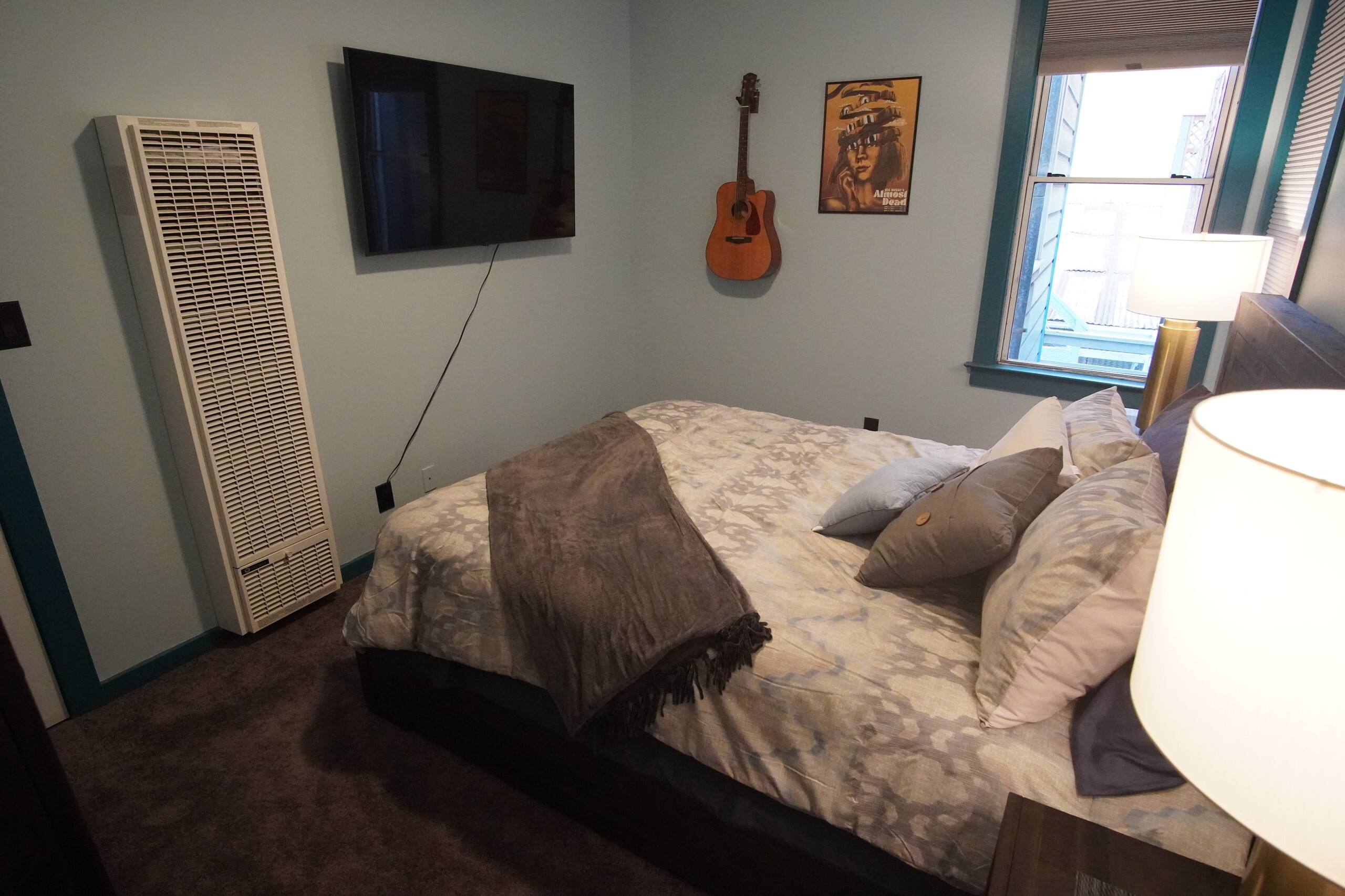 Home in San Francisco · ★4.96 · 3 bedrooms · 3 beds · 1 bath - Image 6