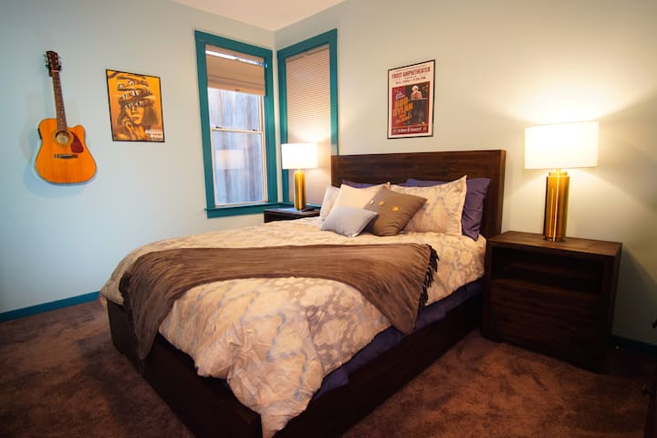 Dormitorio 1 tamaño queen