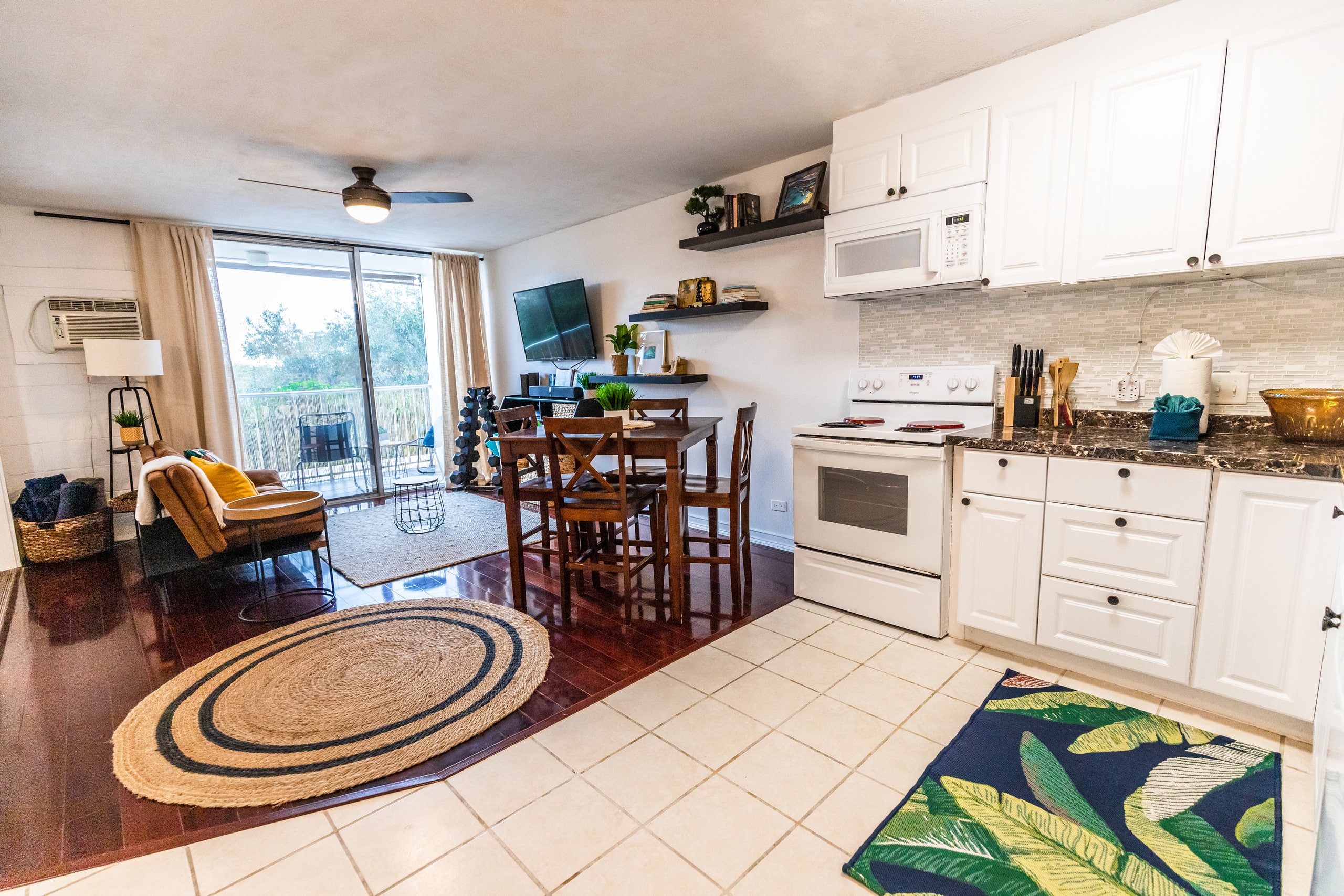 Condo in Kailua-Kona · ★4.45 · 1 bedroom · 1 bed · 1 bath - Image 9