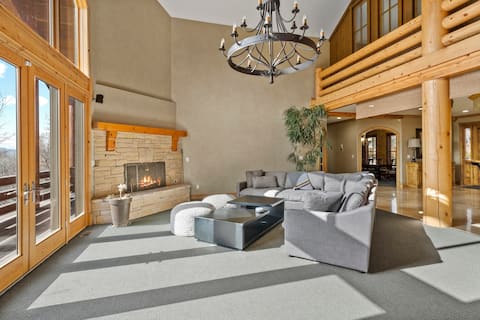 Successful Airbnb property: Luxury Midway Mountain Chalet-Nr Park City,Hot tub in Midway