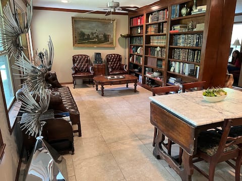 Popular Airbnb listing: "The Garden Suite" an urban oasis near I-69 & IAH in Kingwood Area