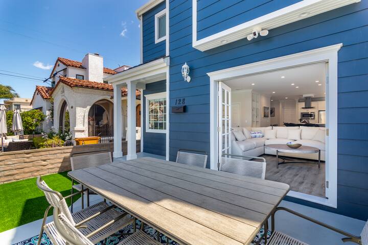 Family Beach House | 400ft to Beach, Parking, BBQ gallery image 3