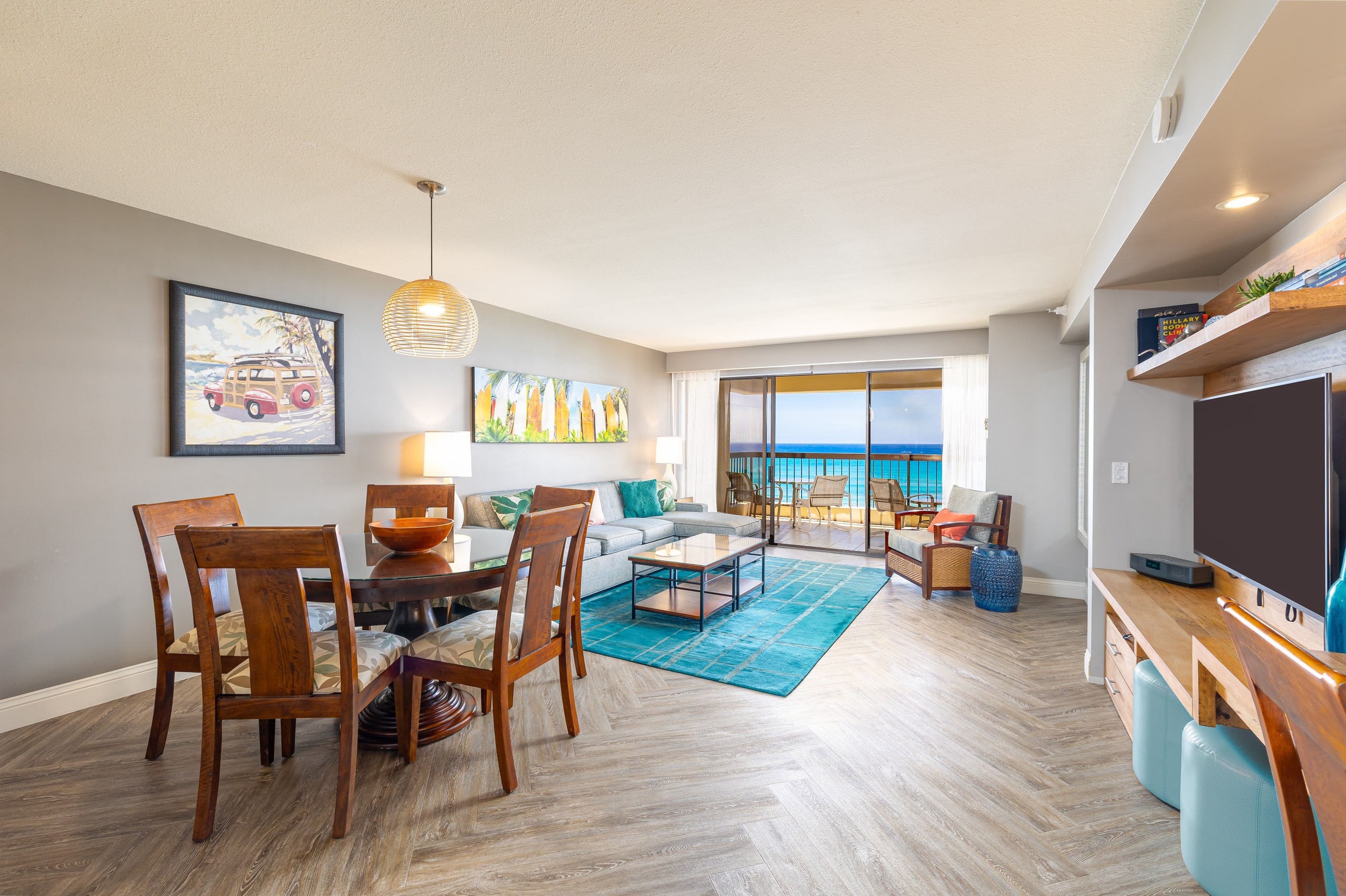 Condo in Honolulu · ★4.87 · 2 bedrooms · 3 beds · 2 private baths - Image 9