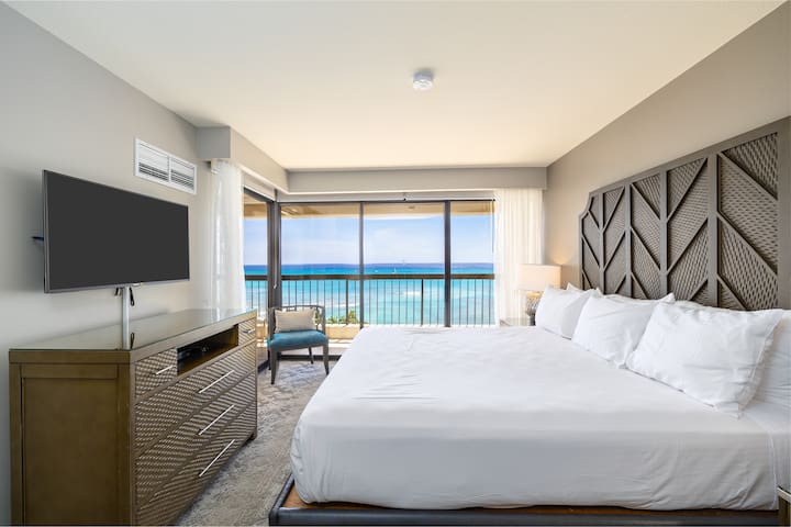 #1102 2BR/2BA|Beachfront w/ Pool, Gym & Free Valet