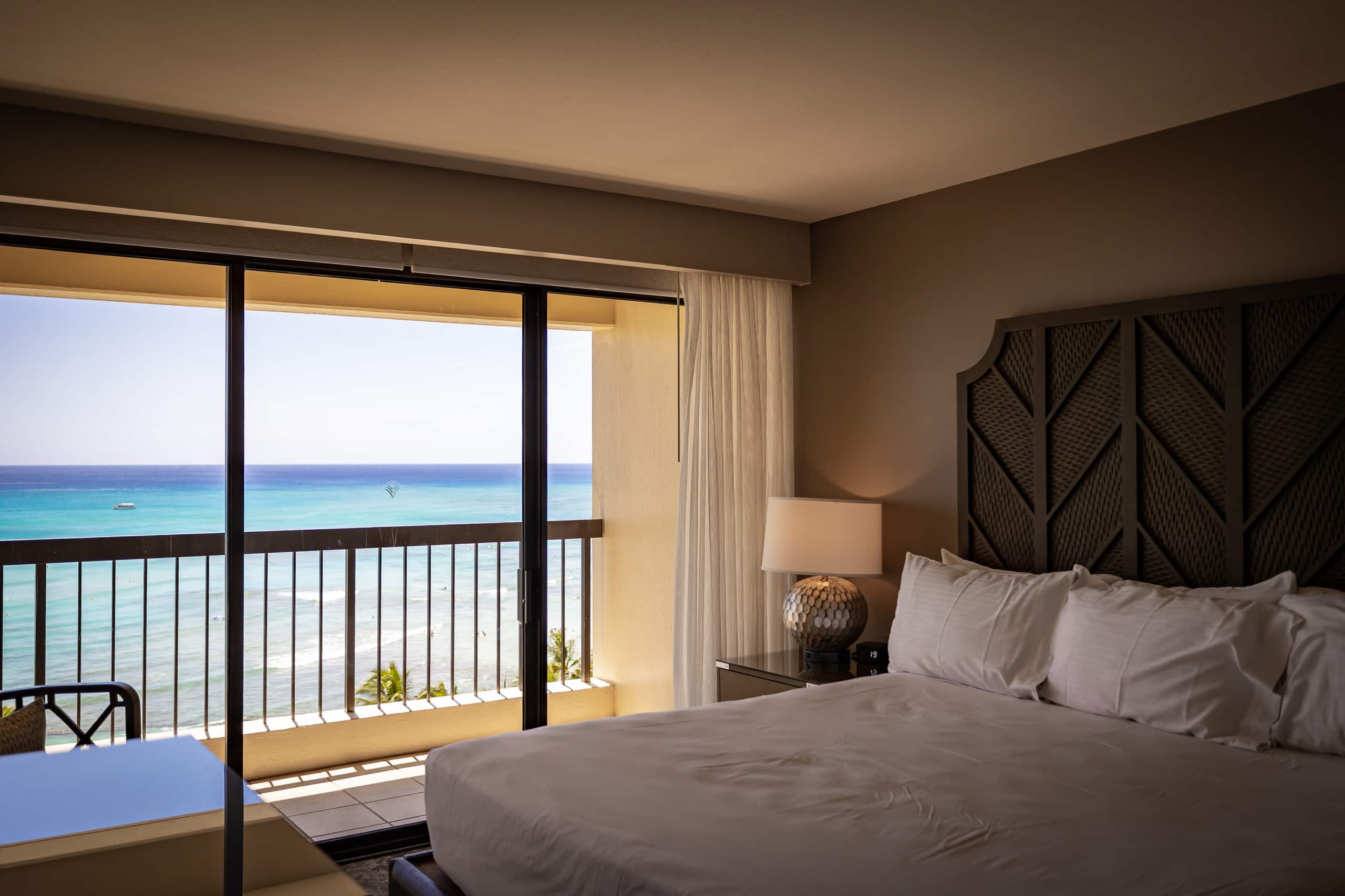 Condo in Honolulu · ★4.87 · 2 bedrooms · 3 beds · 2 private baths - Image 16