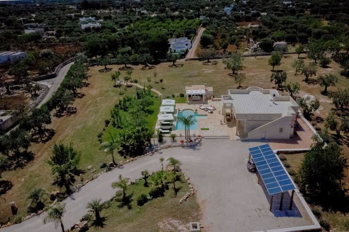 Villa Merlata con piscina al sale riscaldabile gallery image 4