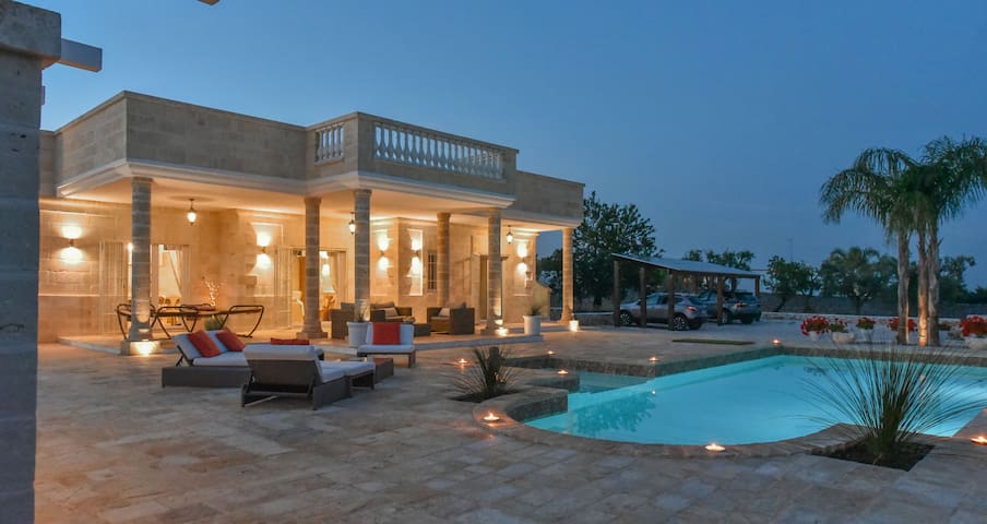 Villa Merlata con piscina al sale riscaldabile
