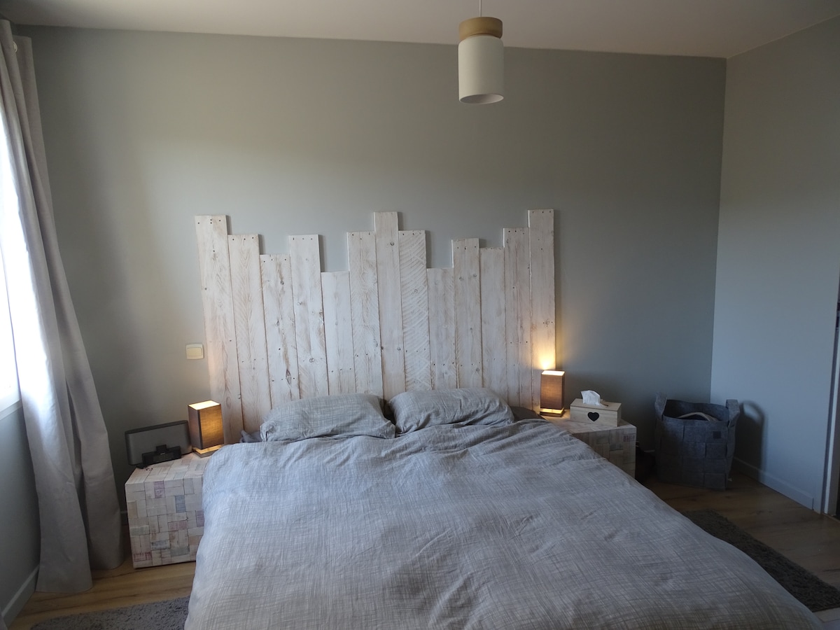 Roditeljska spavaća soba na katu krevet 160 cm