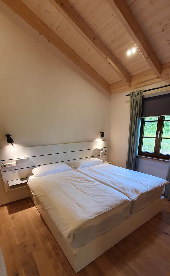 Schlafzimmer 2 mit 2 Einzelbetten