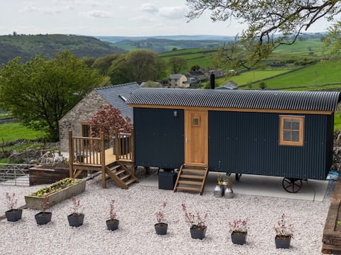 Top performing Airbnb: Shepherds Hut in Cressbrook, Peak District in Derbyshire Dales