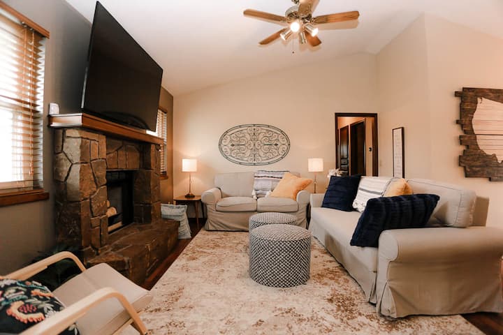 Cheerful 3 Bedroom With Private Fenced Yard - 스틸워터