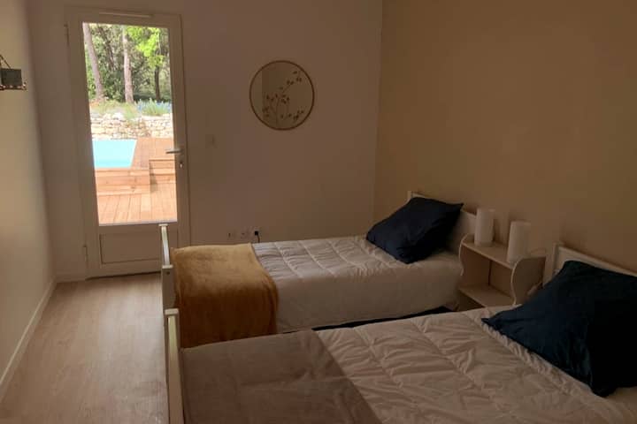 საძინებელი 2