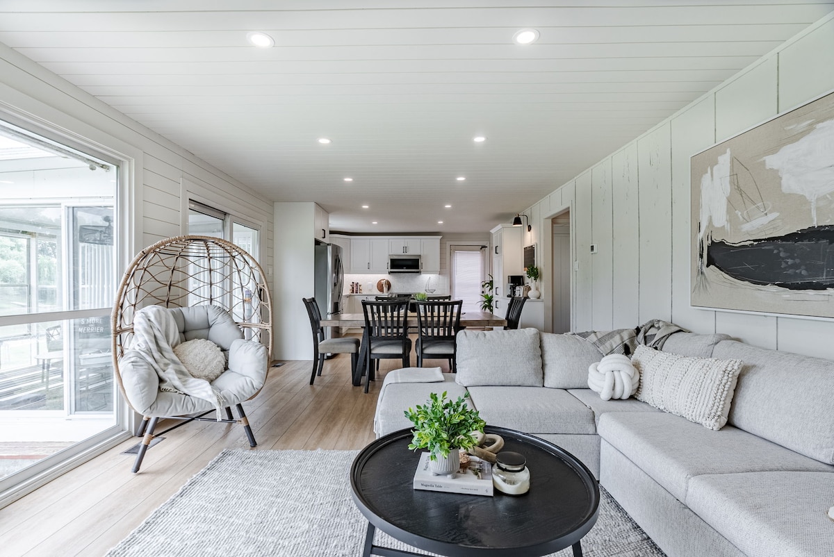 Отворена концептуална зона за забавления! 