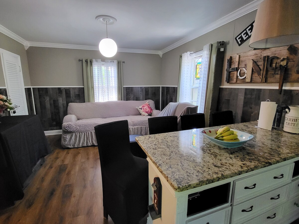 бар за закуска се отваря към 2 - ро жилищно пространство