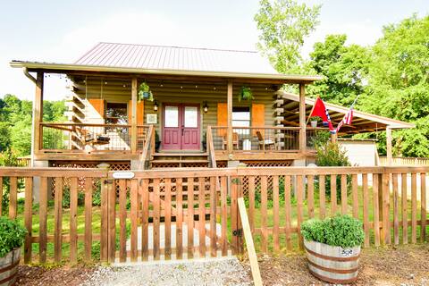 Bluebird's Bend - Charming Retreat on the Buffalo
