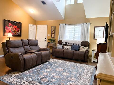 Feel at home at the Salado Blue Haven