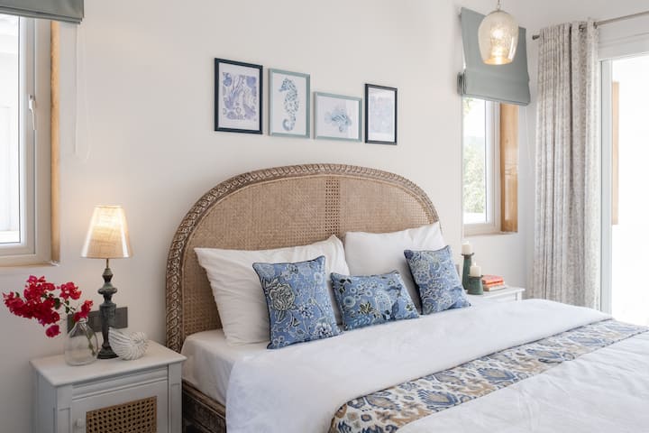 Bedroom 1 image 1