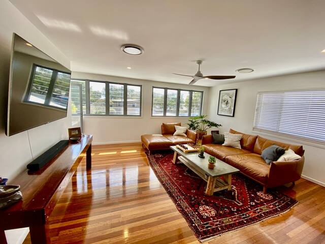 500m to beach and cafe scene with pool! gallery image 2