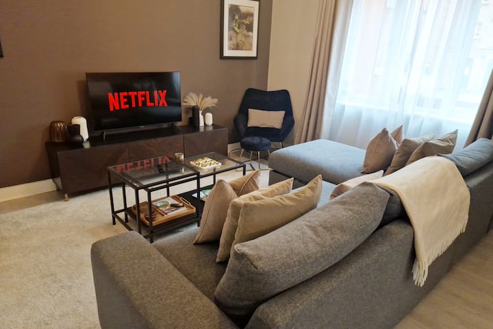Fantastic City Location Can Sleep 6 Parking! - Chester
