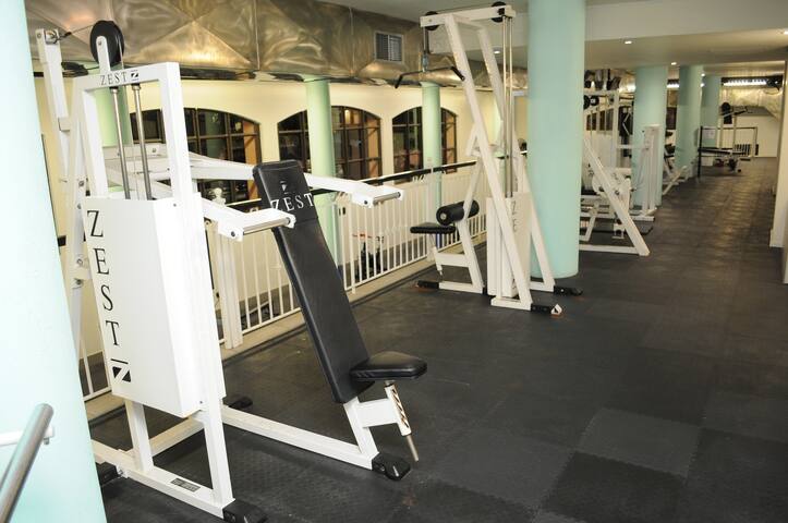 Century City Luxury apartment in Cape Town gallery image 5