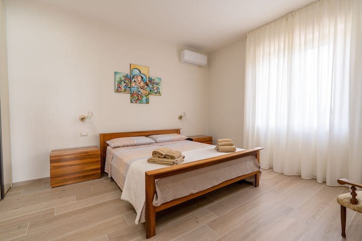 საძინებელი 1