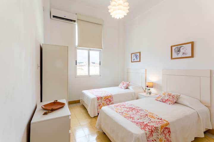 Chumba cha watu wawili/Chumba cha watu wawili