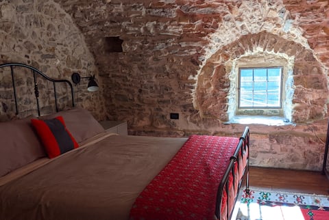Charming apartment near Cinque Terre - with patio