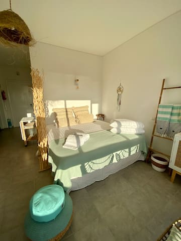 Entire home with 1 bedrooms in Portimao - Studio Boho Chic - Relax and Sunset