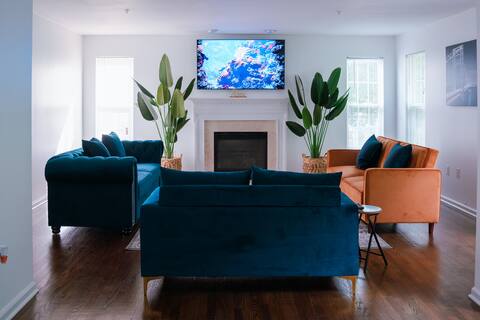 Colonial 5 Bedrooms/Free Parking/Wi-Fi and Netflix