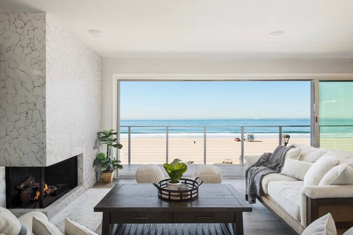 Oceanfront flat,The Strand, walk to pier gallery image 5