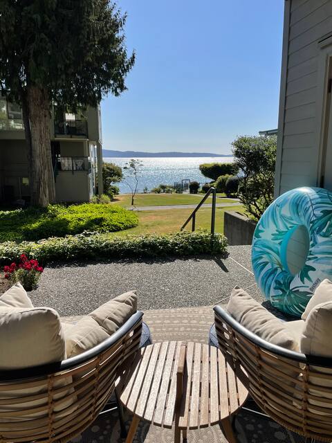 Oceanside Townhome - Pool, Hot Tub + More!